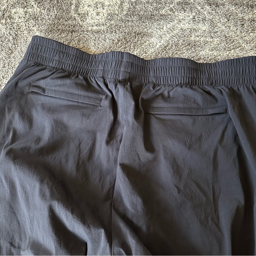 Athleta Mod Trekkie Crop Pants 16T Black - Picture 4 of 9